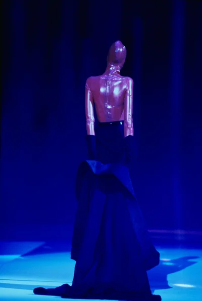 Look 18